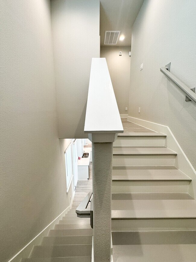 Building Photo - 9007 Lonestar Creekbend Ln