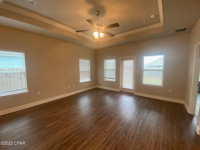 Building Photo - 131 N Shoreview Dr.
