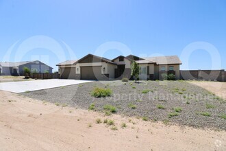 Building Photo - 10131 W Camino De Oro