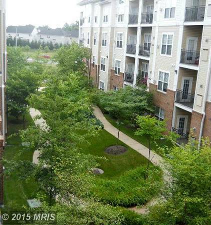 Building Photo - 3820 Lightfoot St