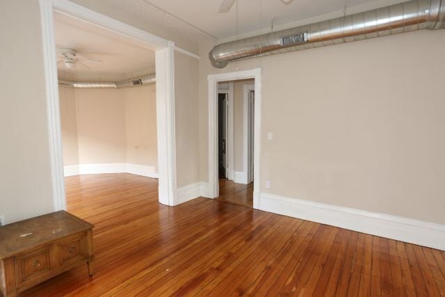 Building Photo - 2271 N Lincoln Ave