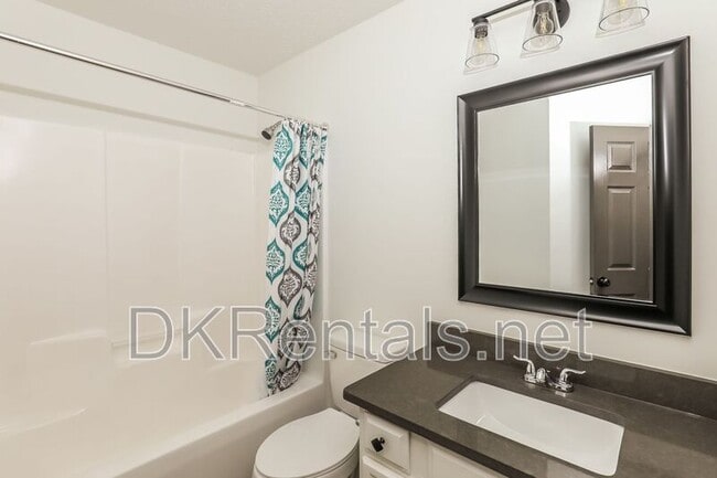 Building Photo - 2555 Flat Shoals Rd