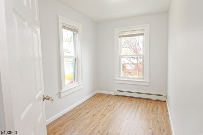 Building Photo - 1076 Fulton St