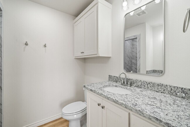 Building Photo - 109 North F M 789
