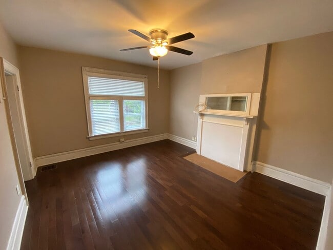 Building Photo - Central Campus OSU 7 bedroom, 4 Bathroom H...