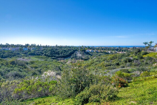 Building Photo - Beautiful home in gated community of Marbr...