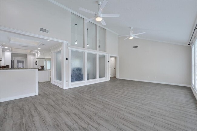 Building Photo - 15611 Rolling Timbers Dr