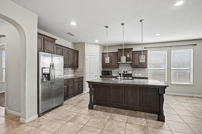 Building Photo - 613 Dunster Ln