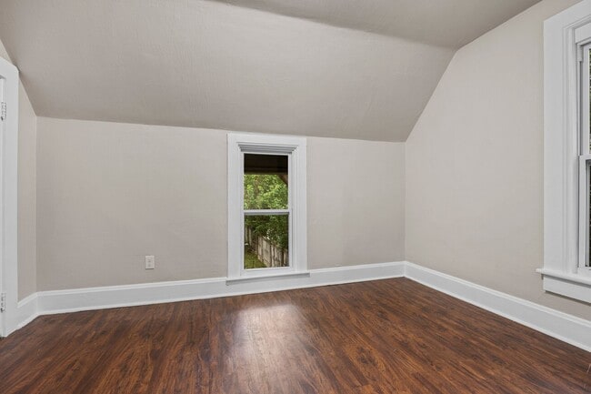 Building Photo - 1310 23rd St
