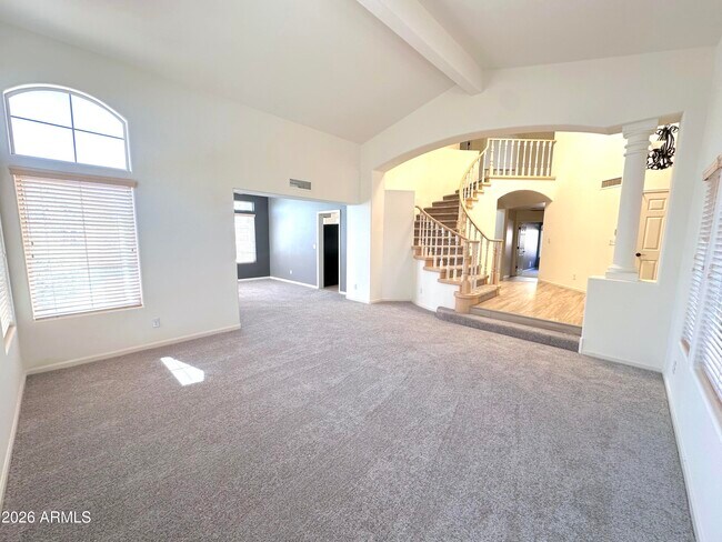 Building Photo - 1601 E Glenhaven Dr