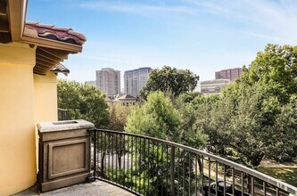 Building Photo - 3818 Holland Ave