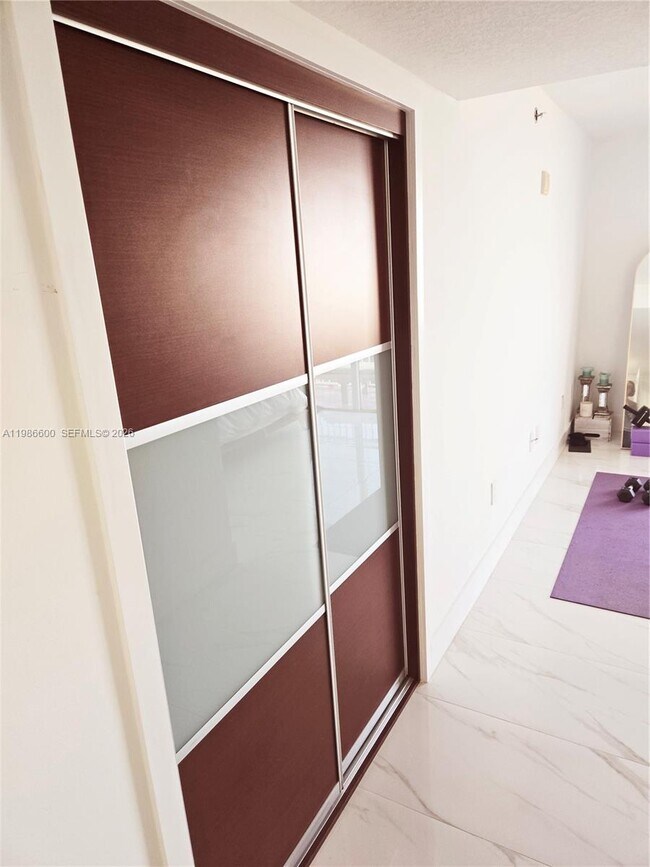 Building Photo - 1650 Coral Wy