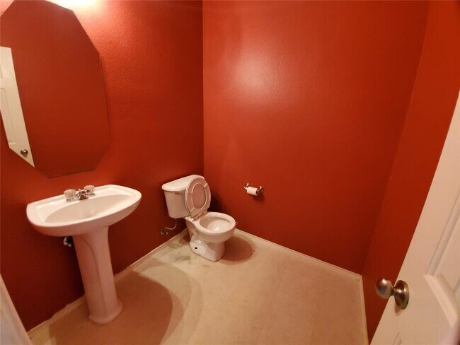 Building Photo - 9201 Popes Creek Ct