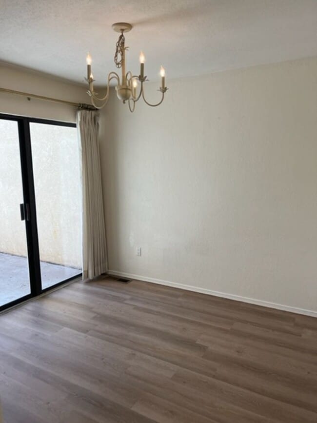 Building Photo - Beautiful 2 Bedroom 2 Bath 2 Car Garage Town House in the foot hills COMING SOON! Available 12/22...