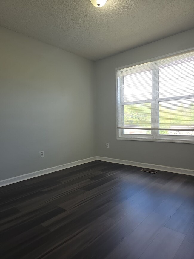 Building Photo - 131 Carnegie Loop