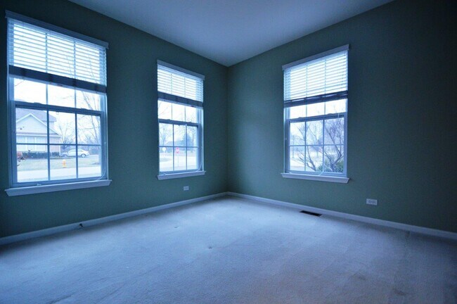 Building Photo - 8095 Boulder Ct