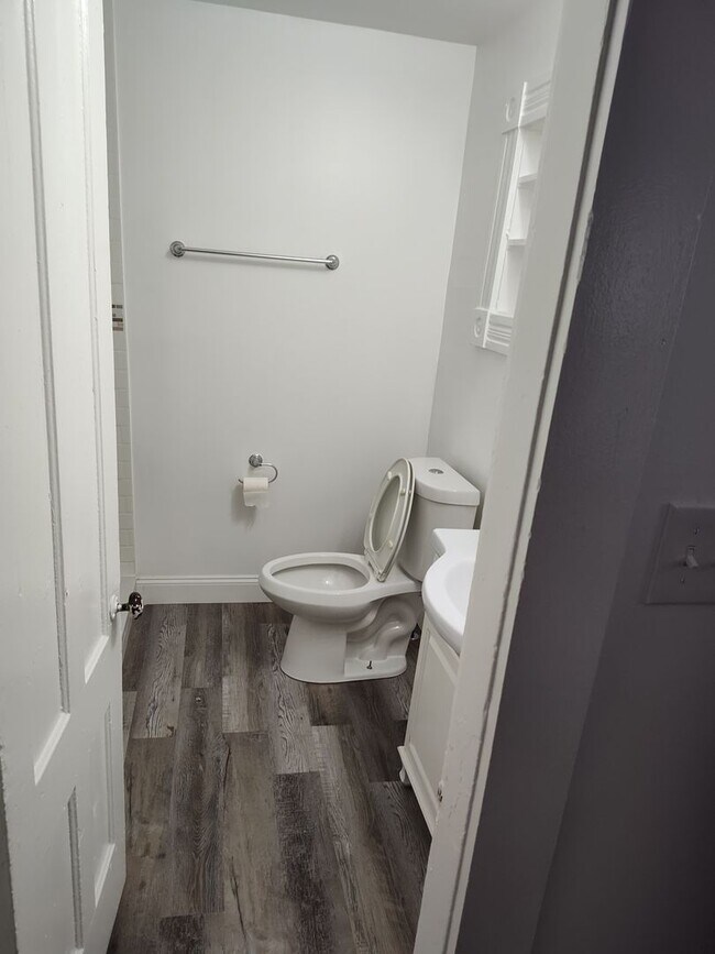 Building Photo - W. Hancock (282-284)