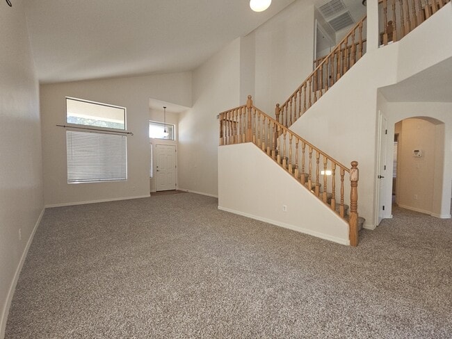 Building Photo - 2018 W Agrarian Hills Dr