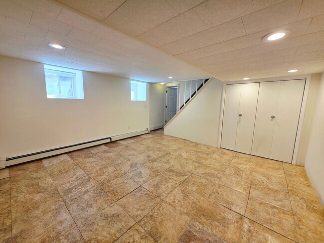 Building Photo - Charming Brick Home In Cliffside Park - No...