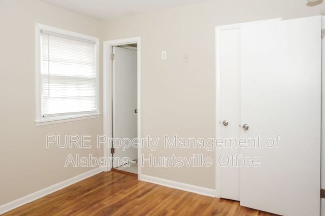 Building Photo - 4209 Tee Jay Dr NW