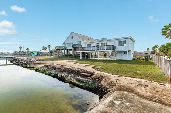 Building Photo - 7204 Avenue N 1/2 Rear