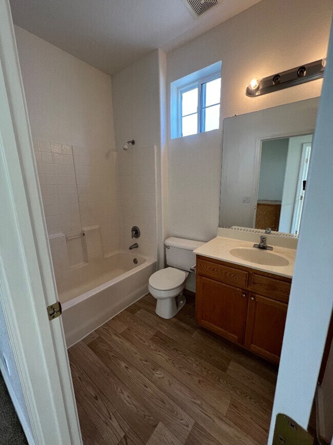 Building Photo - 948 Cape May Dr