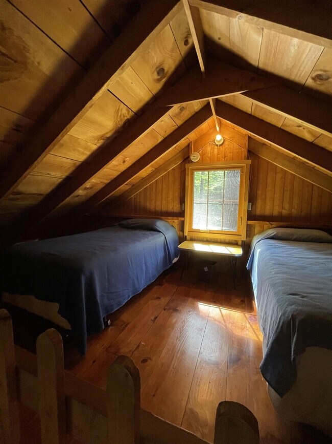 Building Photo - 90 Sandy Cove Rd