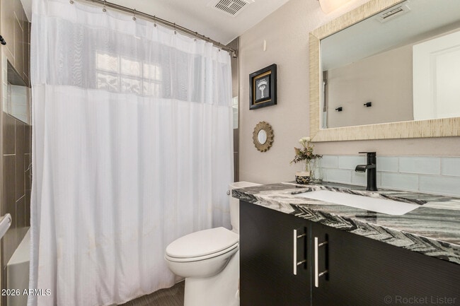 Building Photo - 4225 N 21st St