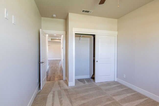 Building Photo - Recently constructed home