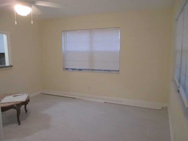 Building Photo - 31 Canterbury B