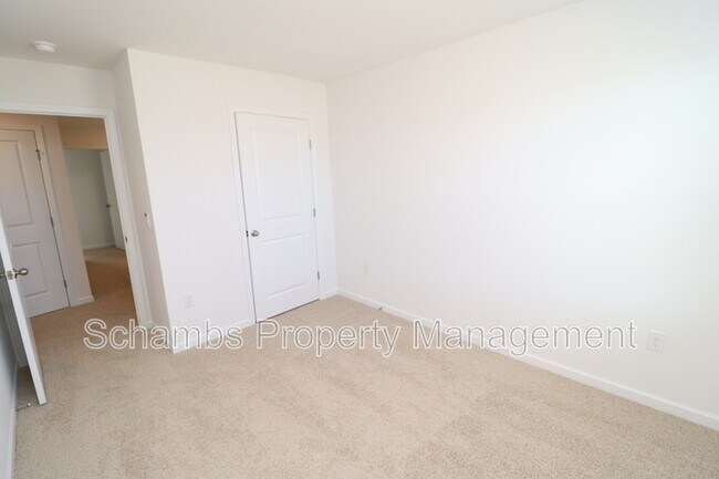 Building Photo - 360 Freestall Dr