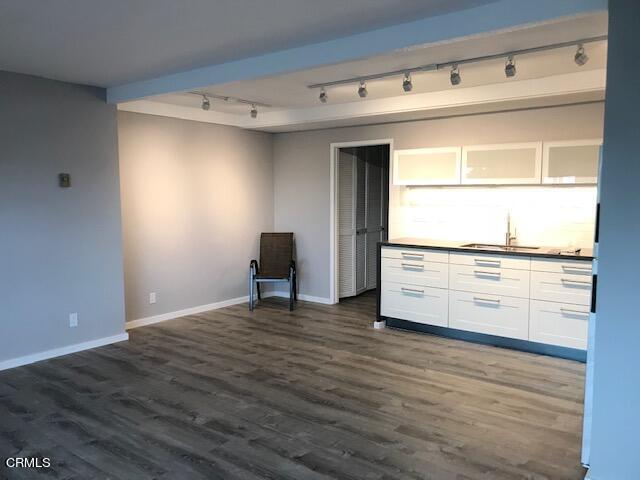 Building Photo - 657 Ocean View Dr