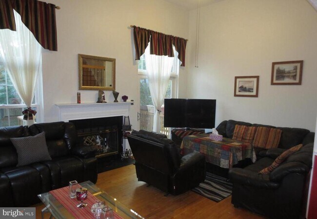 Building Photo - 12249 Wye Oak Commons Cir