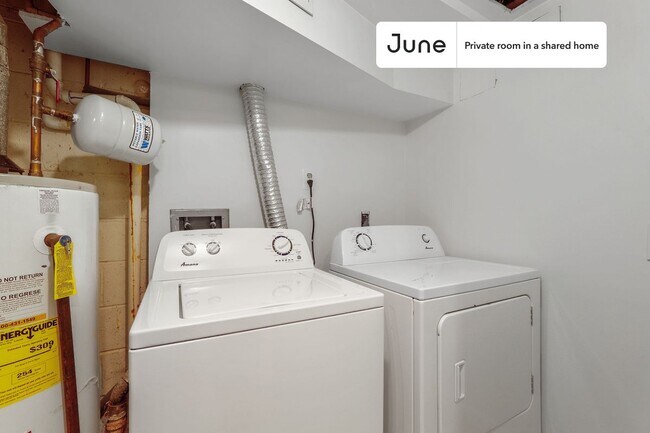 Building Photo - Room in Shared 5 bed/3 bath home