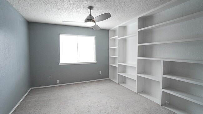 Building Photo - 1512 Wheatfield Dr