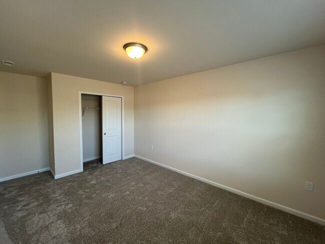 Building Photo - 5718 Preveza Pl