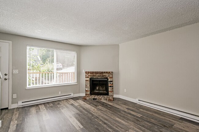 Building Photo - 5011 SW Beaverton Hillsdale Hwy