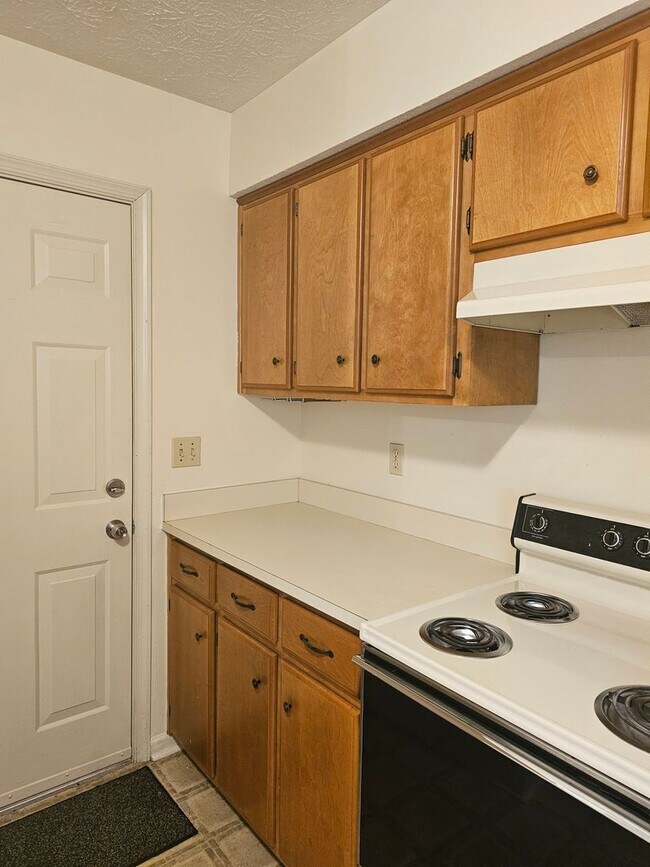 Building Photo - 2 Langille Ct