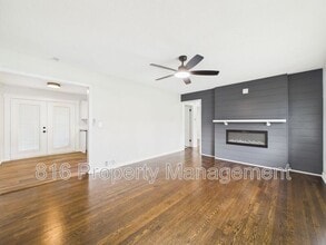Building Photo - 1526 E Sea Ave