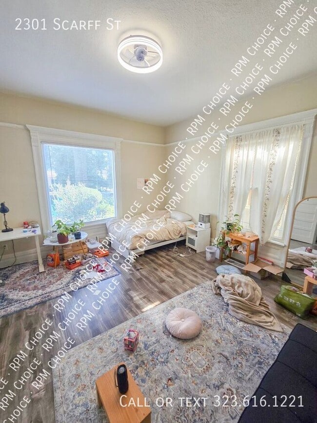 Building Photo - 2301 Scarff St