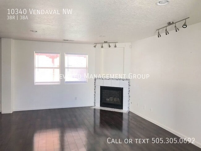 Building Photo - 10340 Vendaval Ave NW