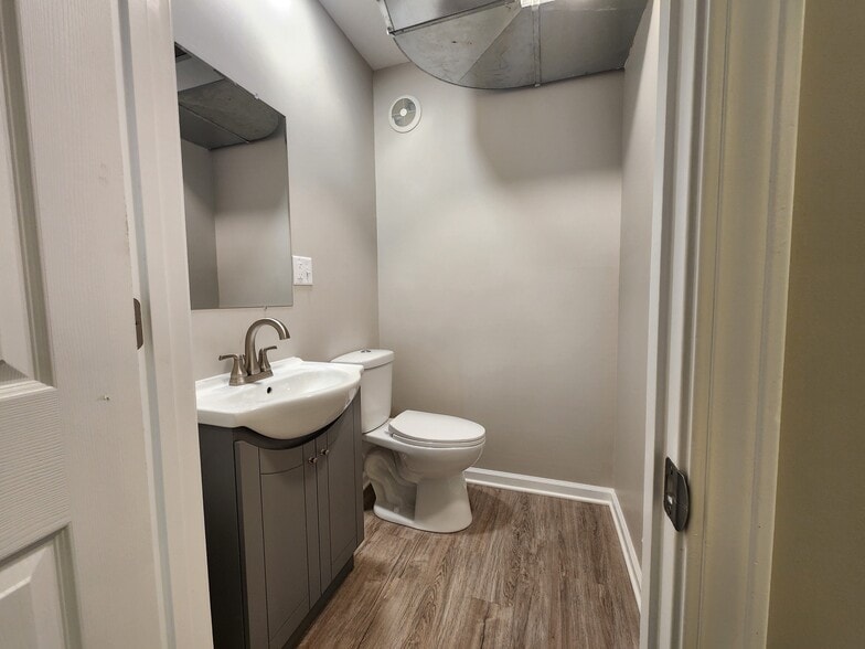 Building Photo - 524 N Arlington St