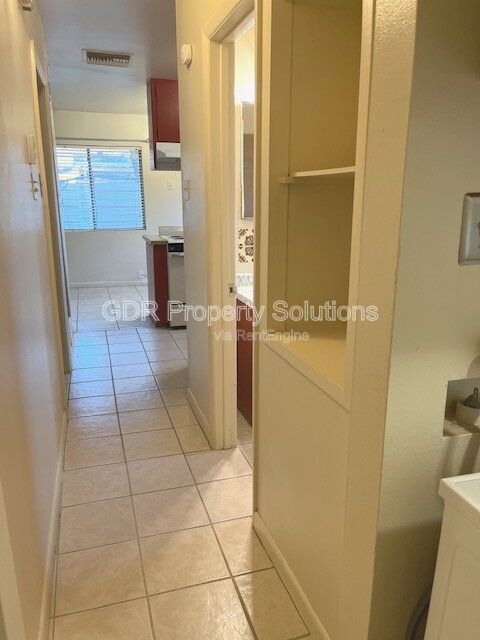 Building Photo - 2530 Veranda Rd NW