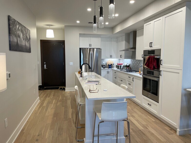 Kitchen - 221 E Mountain Ave