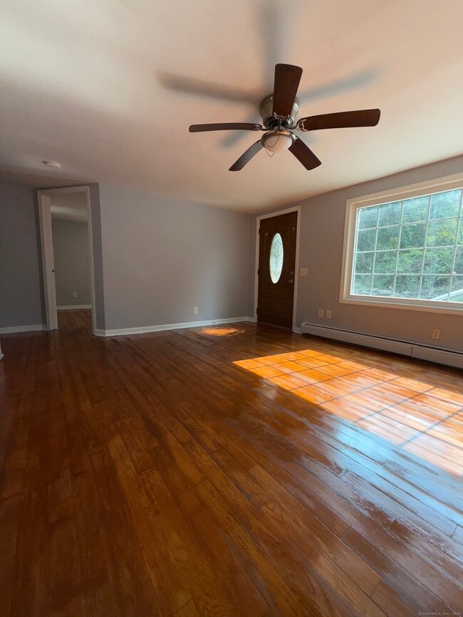 Building Photo - 15 Mellow Ct
