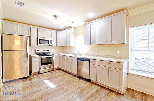 Building Photo - 5777 E Oglethorpe Hwy