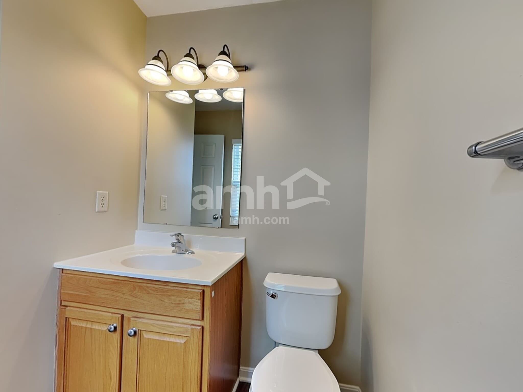 Building Photo - 1231 Edgebrook Ct