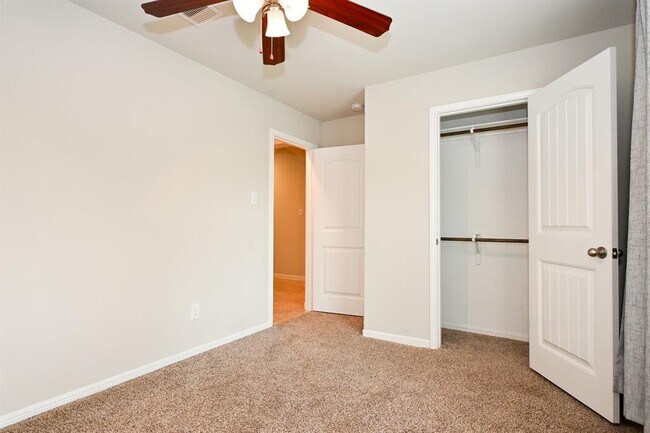 Building Photo - 29354 Dunns Creek Ct