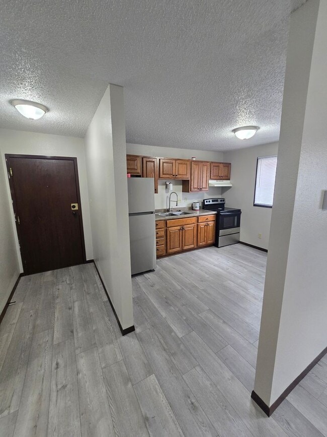 Building Photo - VP-510 1/2