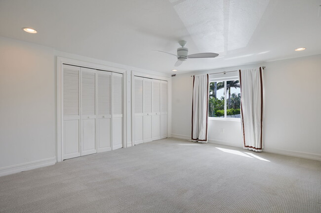 Building Photo - 5640 Shaddelee Ln W